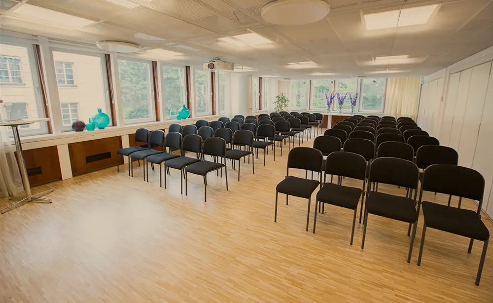 Tor 1 - up to 80 people.