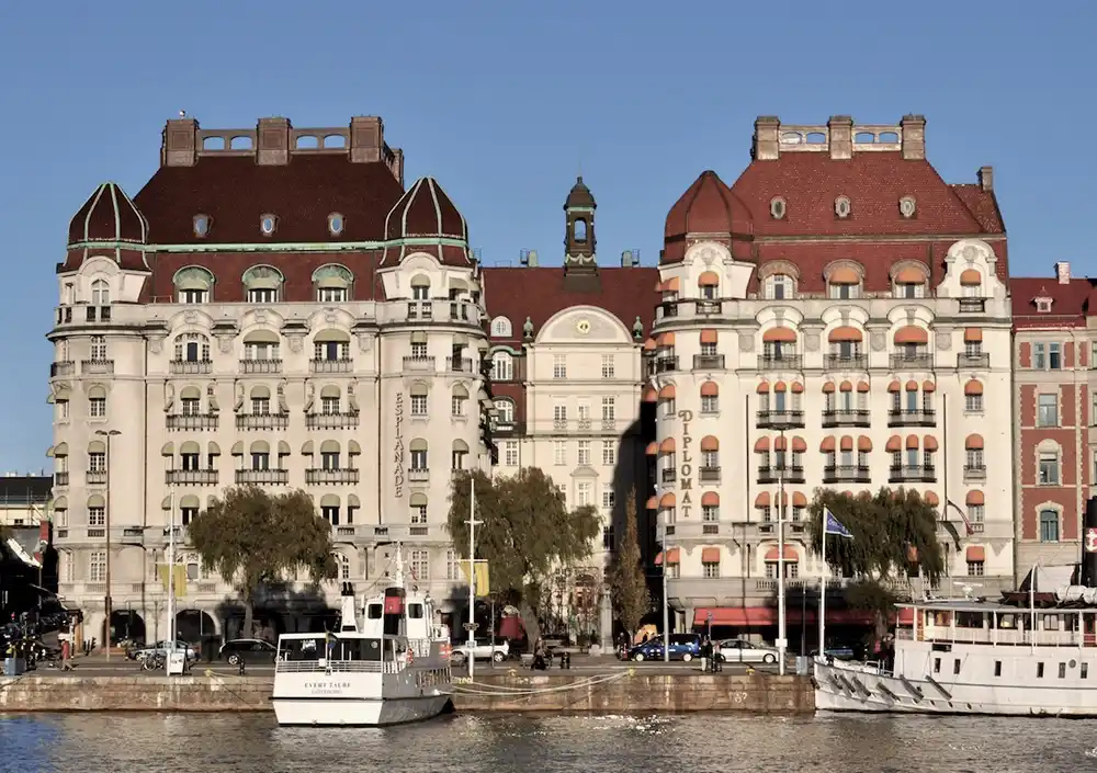 7A Strandvägen →