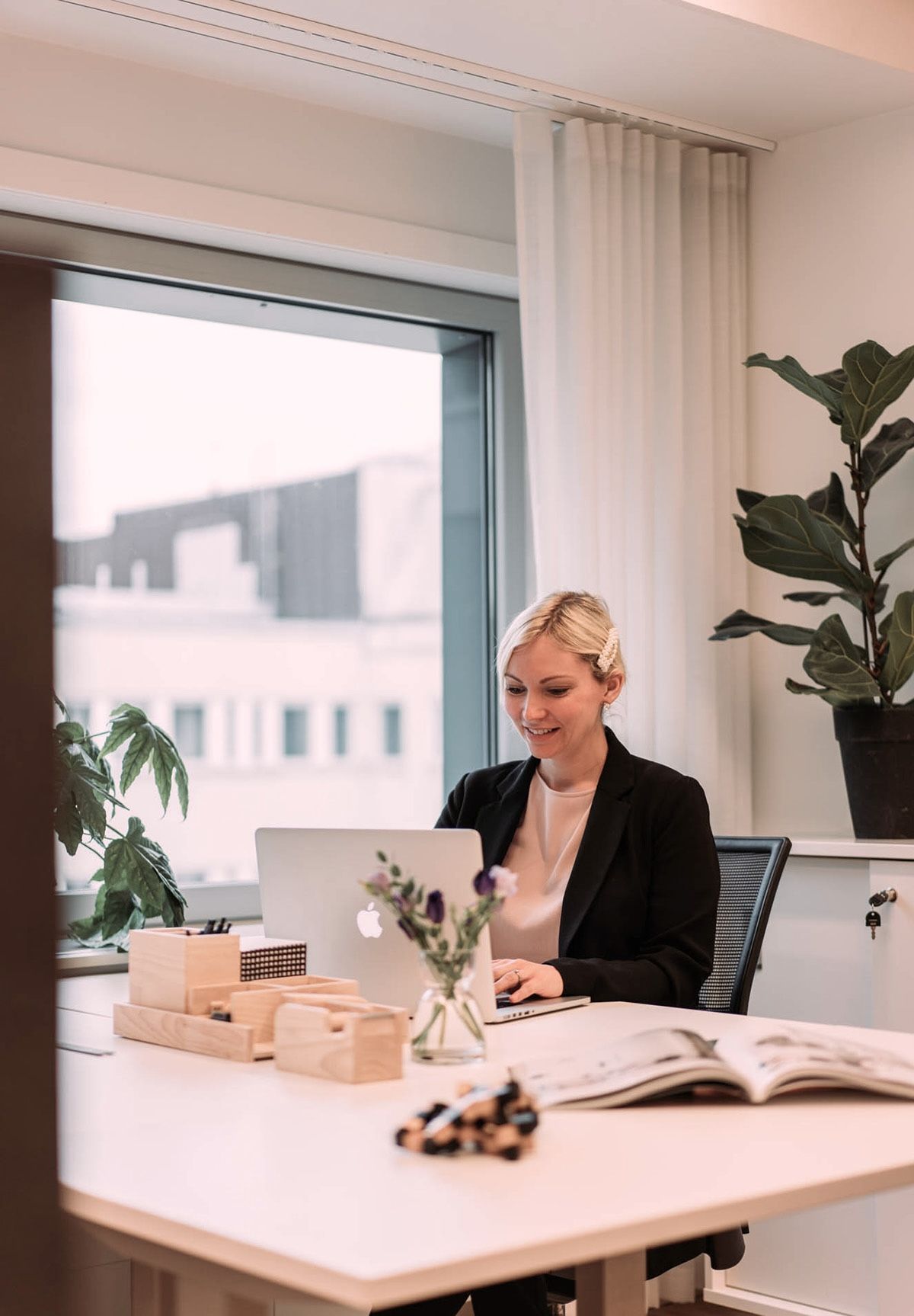 Utforma din nya arbetsplats i ljusa och hållbara miljöer