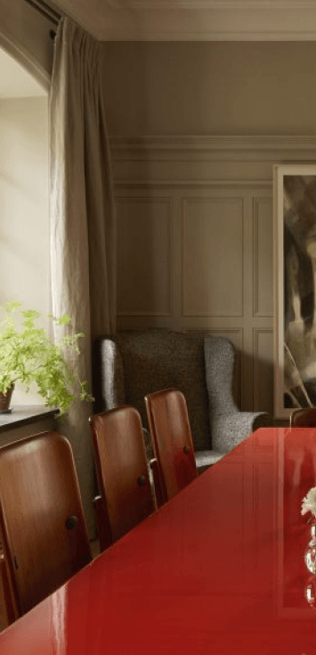 Unique office med öppen planlösning och härligt ljusinsläpp